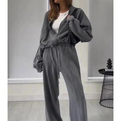 LUNA - Stylish Zip-Up Tracksuit Set