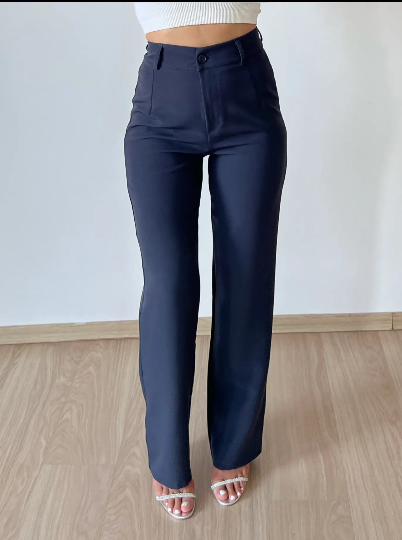 Aurali – Modern Women's Trousers with Comfortable Fit